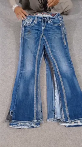 #329 Ladies Y2K Rockrevival Flared Jeans -17