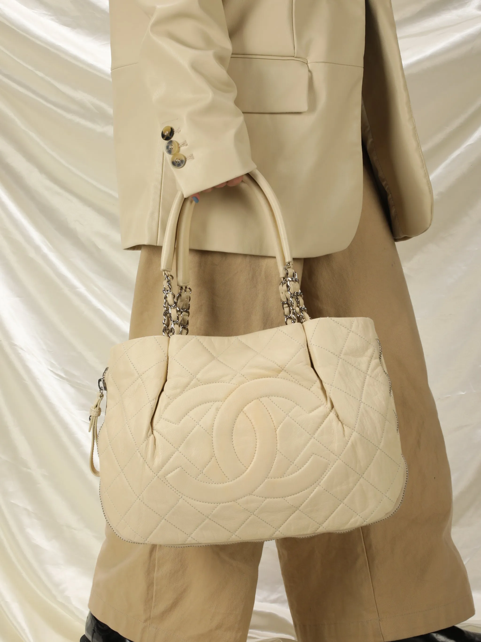 CL Timeless Caviar Quilted Tote