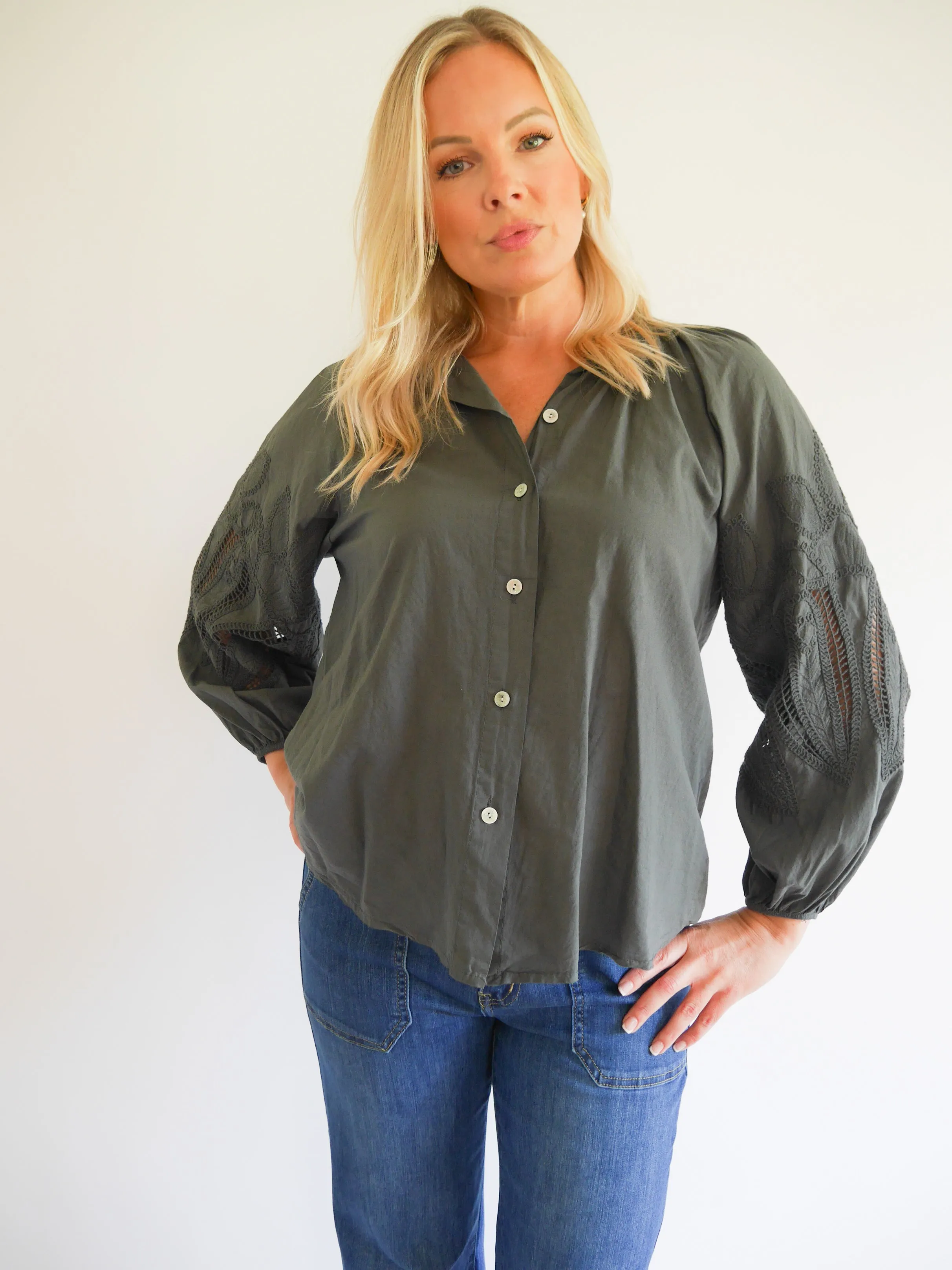 Daisy Blouse Charcoal