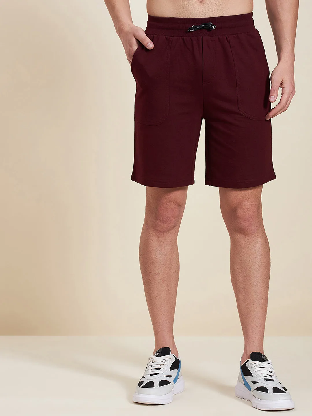 Men Maroon Overlock Detail Bermuda Shorts