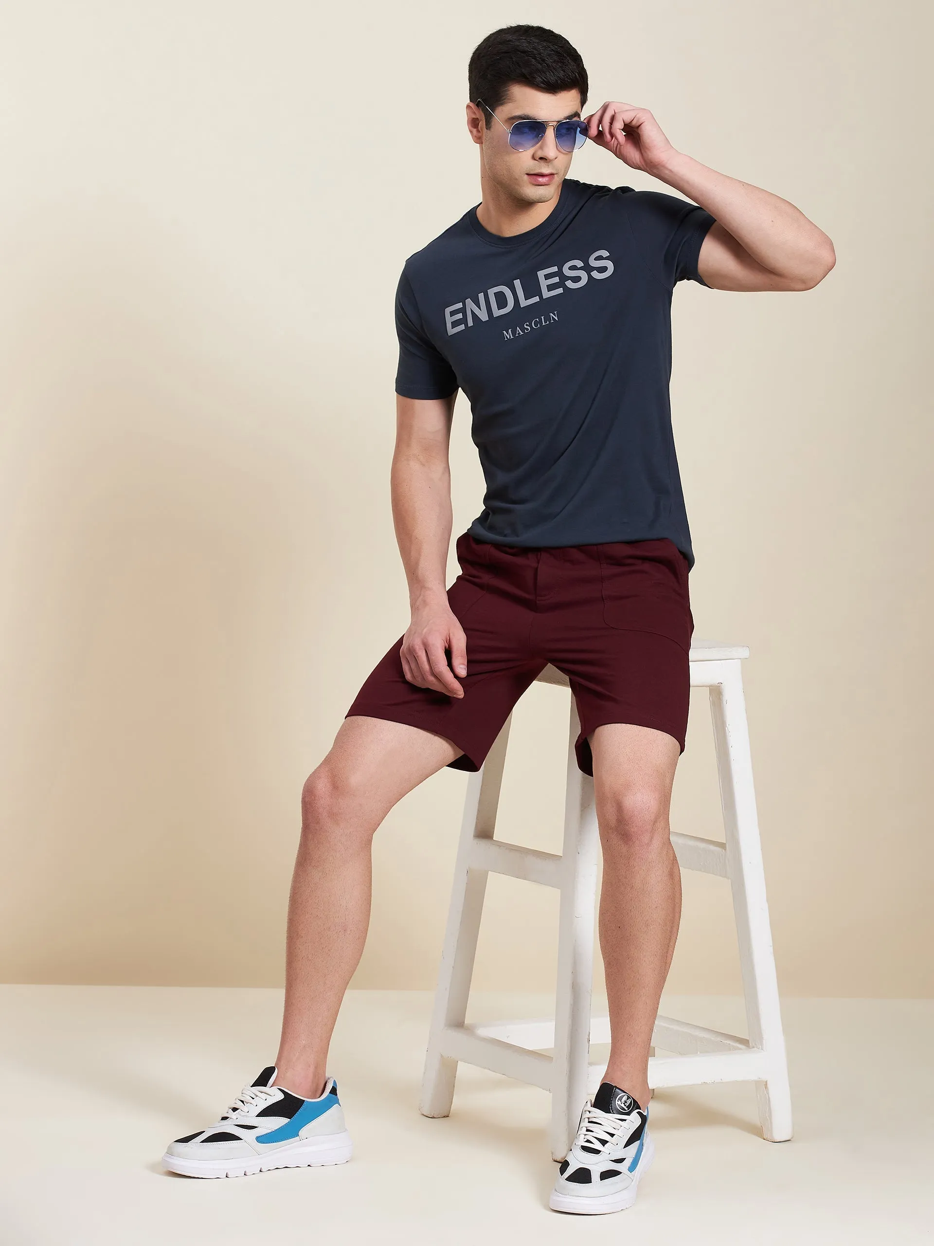 Men Maroon Overlock Detail Bermuda Shorts