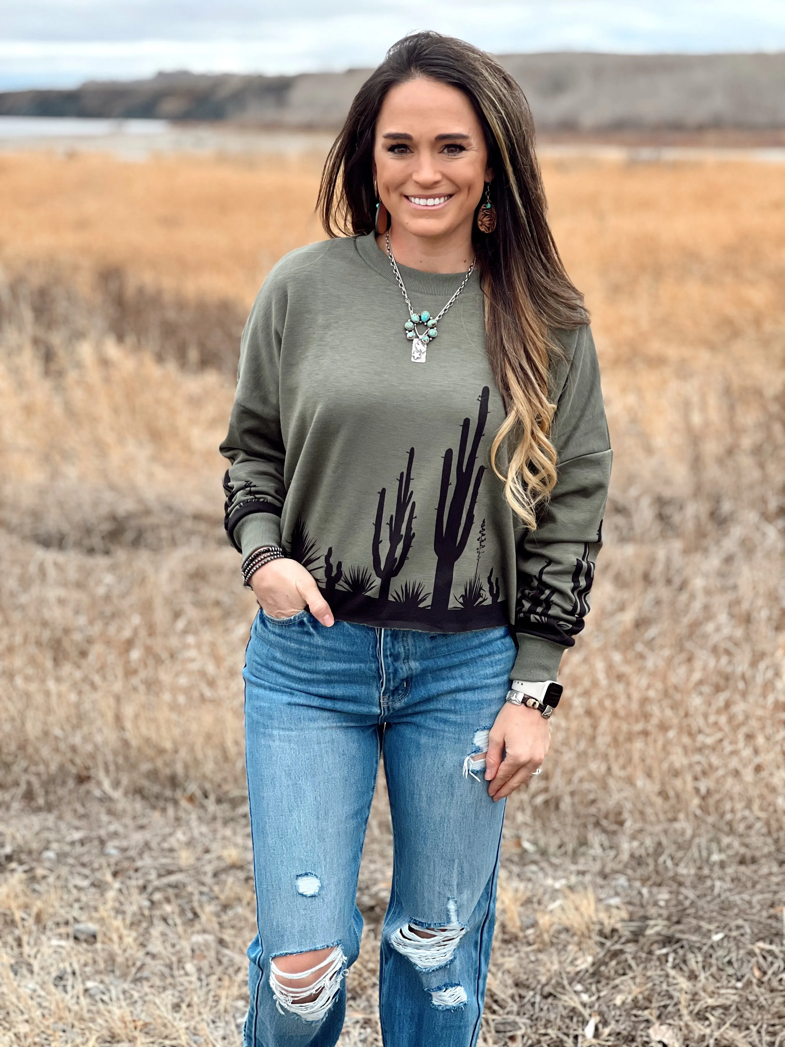 The Desert Scene Crop Pullover